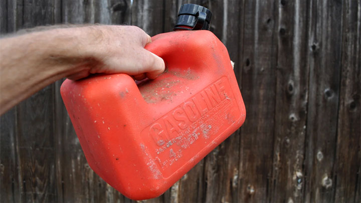 How to Identify Old or Bad Gasoline